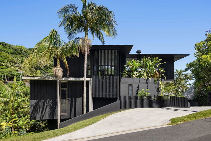 Brownell Byron Bay 648 (Stunning ocean views)