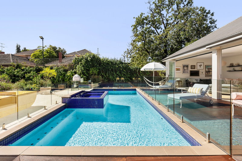 Lisson Hawthorn (Heated Pool + Greenhouse)