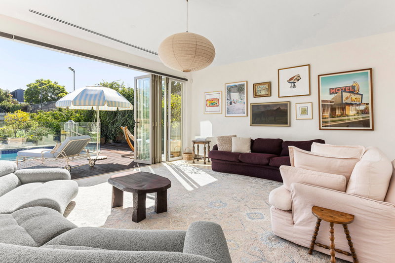 Lisson Hawthorn (Heated Pool + Greenhouse)