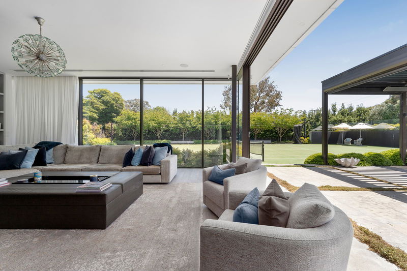 The Judge at Portsea (Magnesium Pool and spa)