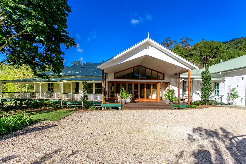 Hillview Homestead