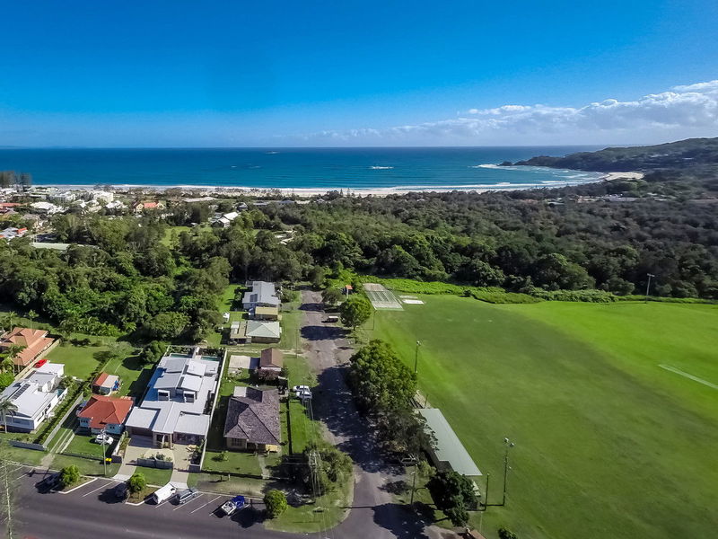 Stonecutters 2 - in the heart of town