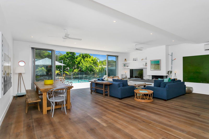 Stonecutters 2 - in the heart of town