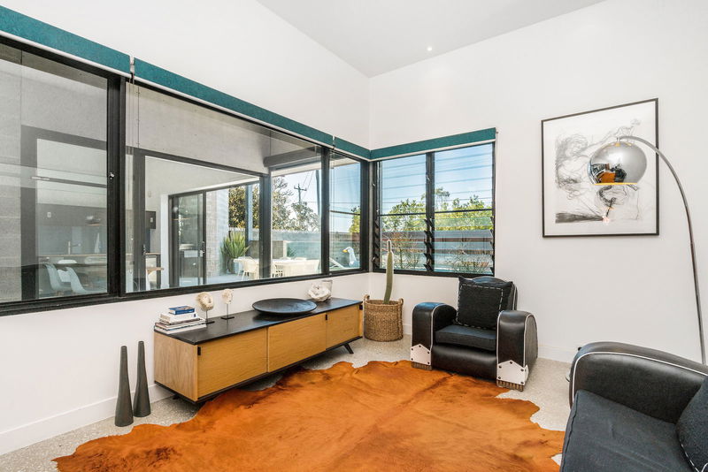 Sands at Seaview - spacious & contemporary