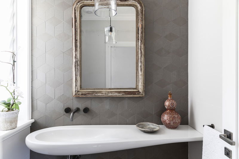 The Boat House (Walk to Beach)