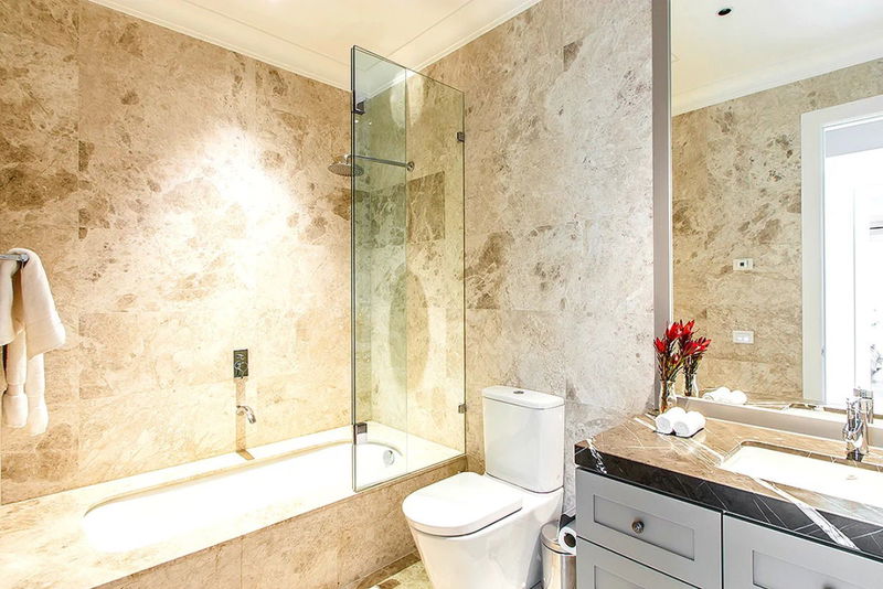 Chesterfield Ave (Heated Pool)