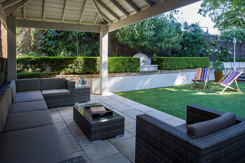 Kambala (Heated pool with view)