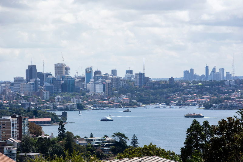 Kambala (Heated pool with view)