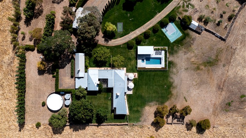 Fassway Farm (Heated Pool)