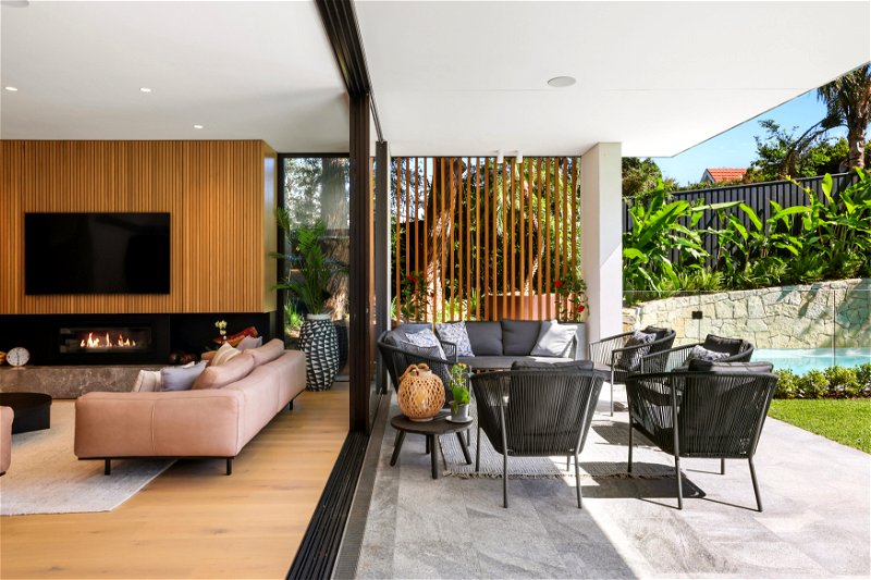 Clifton Modern Luxe (Heated Pool)