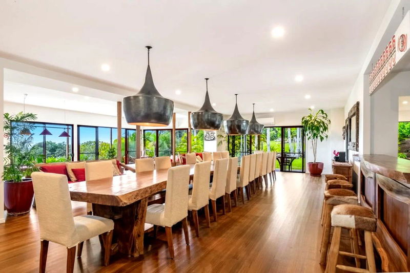 Samkara - with ocean view & heated pool