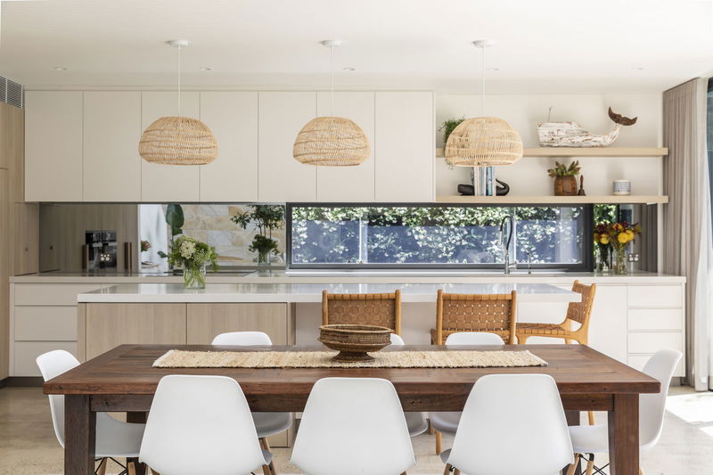 Clovelly Pool Escape (Walk to the beach)