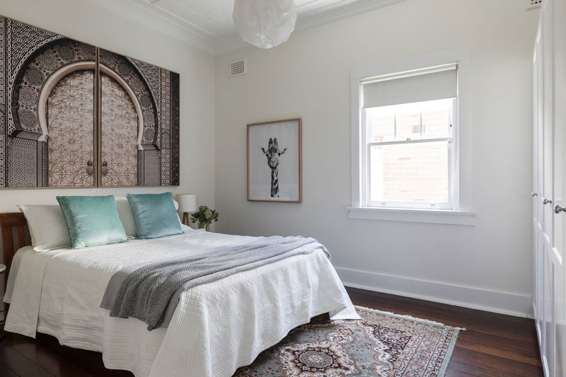 Clovelly Pool Escape (Walk to the beach)