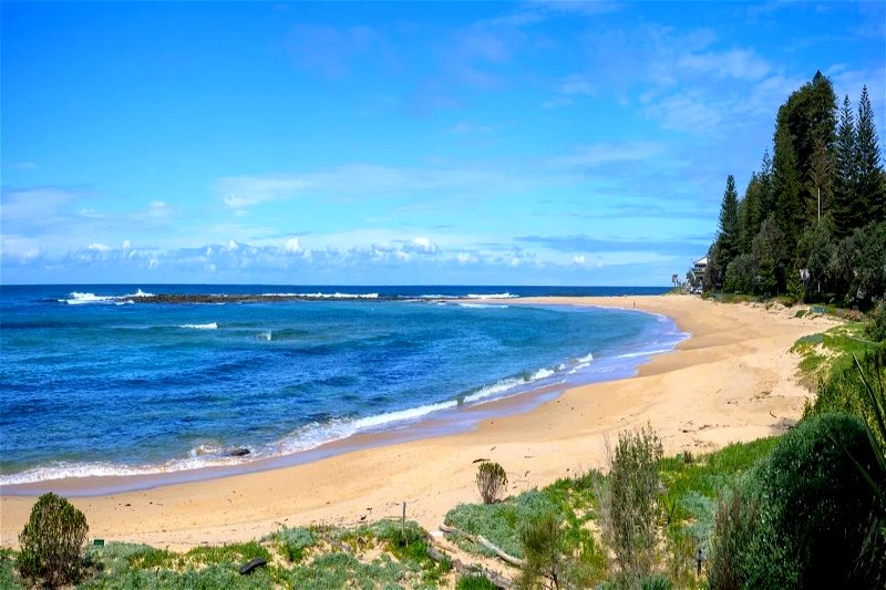 Alaya at Toowoon Bay (Walk to the beach)