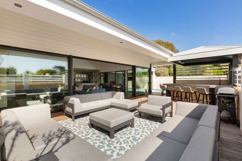 Ocean Beach Road (Solar Heated Pool)