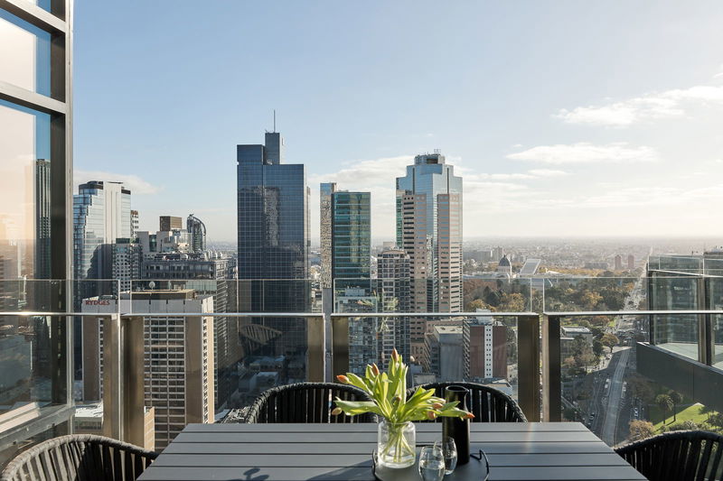 Collins Tower (With Car Parking)