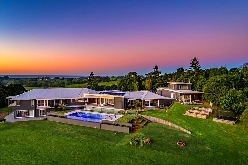 Byron Retreat (With Ocean Views)