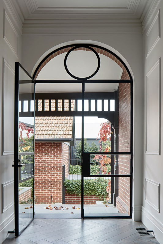 Malvern Resort (Heated Pool)