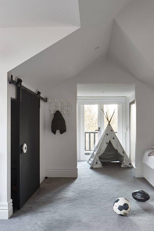 Malvern Resort (Heated Pool)