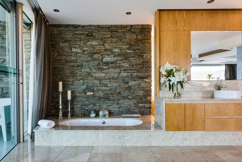 Aqua (With Car Parking)